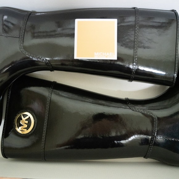 Micheal Kors Rain Boots - Picture 7 of 8